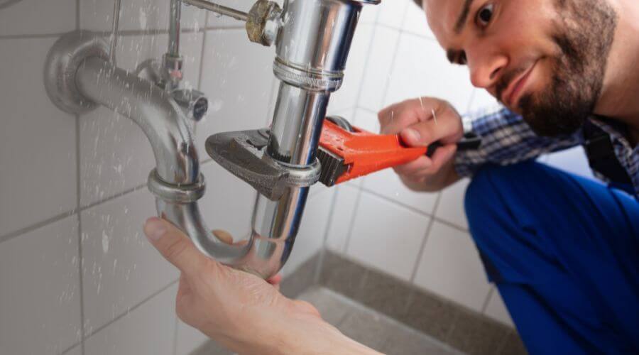 Emergency toilet repair in Frontier, WY